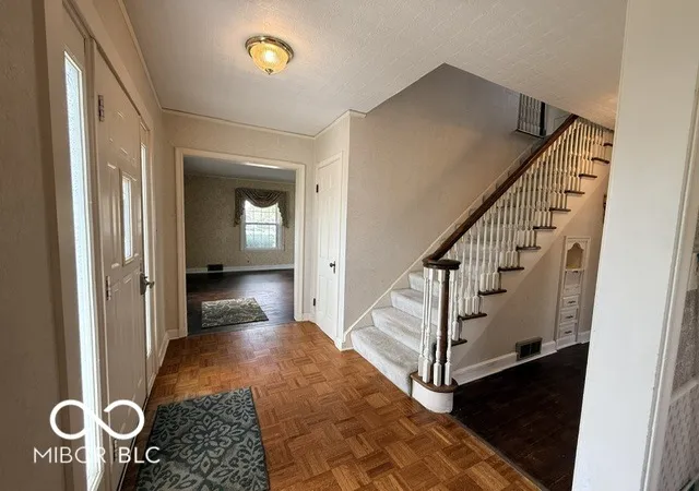 Photo 2 of Single family home for sale at 824 W 5th Street, Seymour, IN 47274 | MLS# 22104497 | Listing updated on 2026-09-04