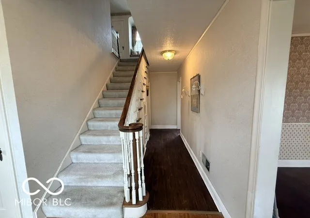 Photo 4 of Single family home for sale at 824 W 5th Street, Seymour, IN 47274 | MLS# 22104497 | Listing updated on 2026-09-04
