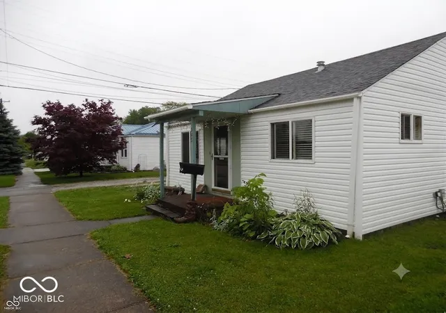 2nd image of 945 E Washington St, Greensburg, IN 47240 | MLS# 22104514