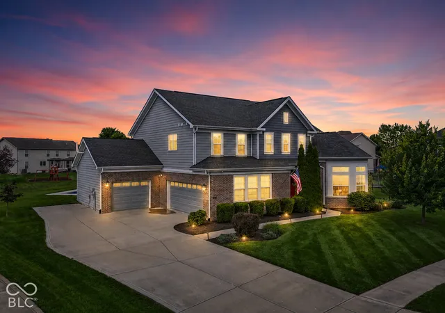 Photo 1 of Single family home for sale at 1091 Margate Dr, Greenwood, IN 46143 | MLS# 22104564 | Listing updated on 2026-10-12