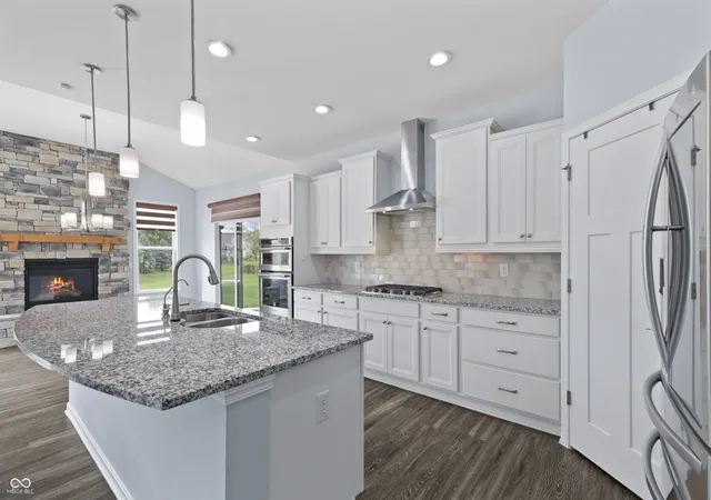 Photo 3 of Single family home for sale at 1091 Margate Dr, Greenwood, IN 46143 | MLS# 22104564 | Listing updated on 2026-09-26
