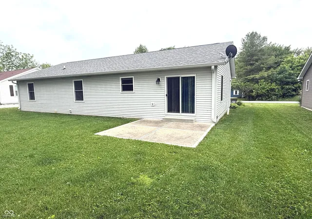 Homes for sale in Coatesville, IN | 506 Gettysburg, Coatesville, IN 46121 | MLS# 22104578