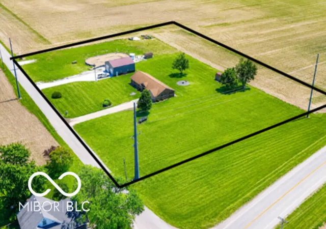 Homes for sale in Elwood, IN | 8989 W 1400 N, Elwood, IN 46036 | MLS# 22104580