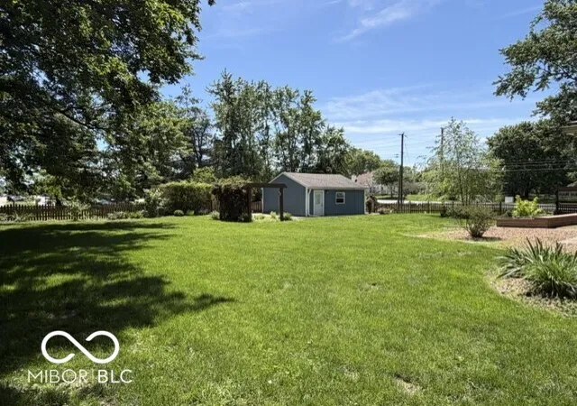 Photo 4 of Sale Pending at 12602 Markay Dr, Fishers, IN 46038 | MLS# 22104597 | Listing updated on 2026-09-12