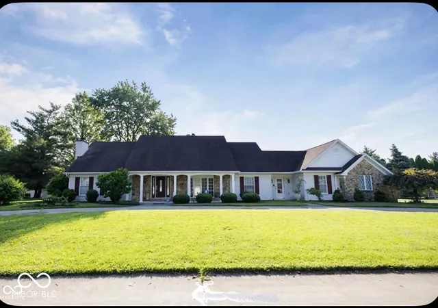 1st image of 3900 N Vienna Woods Dr, Muncie, IN 47304 | MLS# 22104608