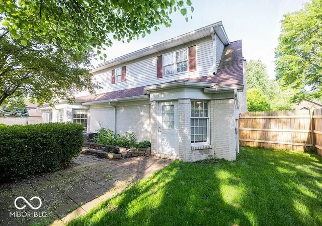 52nd image of 3900 N Vienna Woods Dr, Muncie, IN 47304 | MLS# 22104608