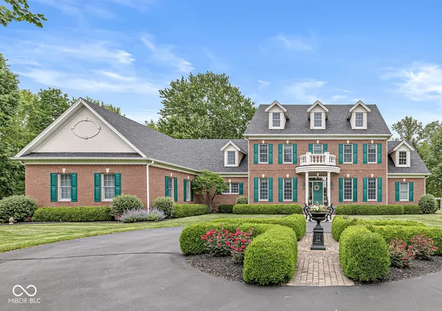 2nd image of 4480 W 121st St, Zionsville, IN 46077 | MLS# 22104622