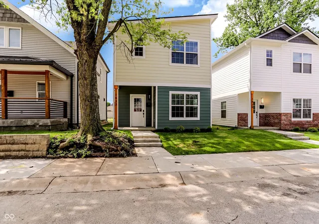 3rd image of 1433 Deloss St, Indianapolis, IN 46201 | MLS# 22104657