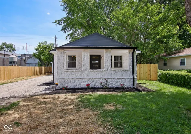Photo 3 of Sale Pending at 1123 Temperance Ave, Indianapolis, IN 46203 | MLS# 22104705 | Listing updated on 2026-10-02