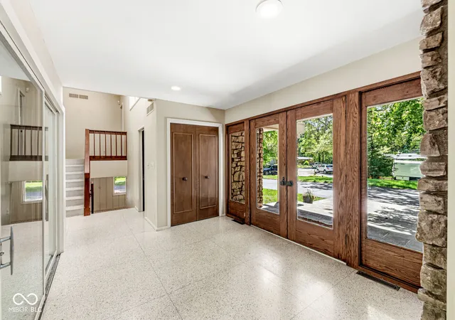 Photo 2 of Single family home for sale at 232 Williams Dr, Indianapolis, IN 46260 | MLS# 22104709 | Listing updated on 2026-10-31