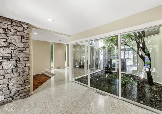 Photo 4 of Single family home for sale at 232 Williams Dr, Indianapolis, IN 46260 | MLS# 22104709 | Listing updated on 2026-10-31