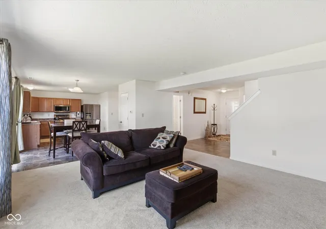 Photo 4 of Sale Pending at 3114 Bent Timber Dr, Indianapolis, IN 46268 | MLS# 22104730 | Listing updated on 2026-08-04