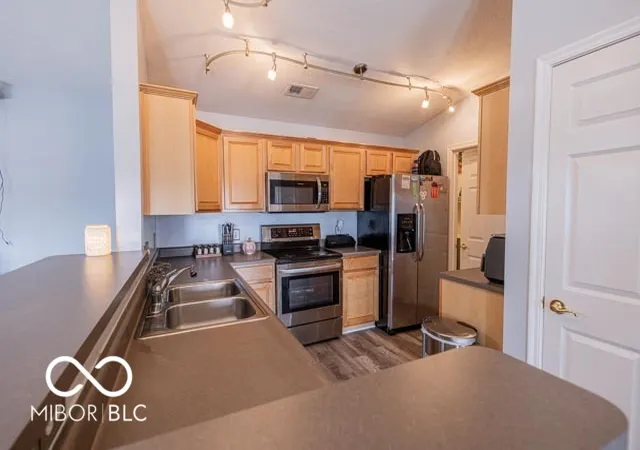 3rd image of 6239 Amber Creek Ln #312, Indianapolis, IN 46237 | MLS# 22104741