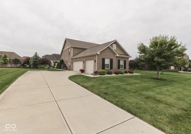 4th image of 3691 Woodruff Pl, Bargersville, IN 46106 | MLS# 22104775