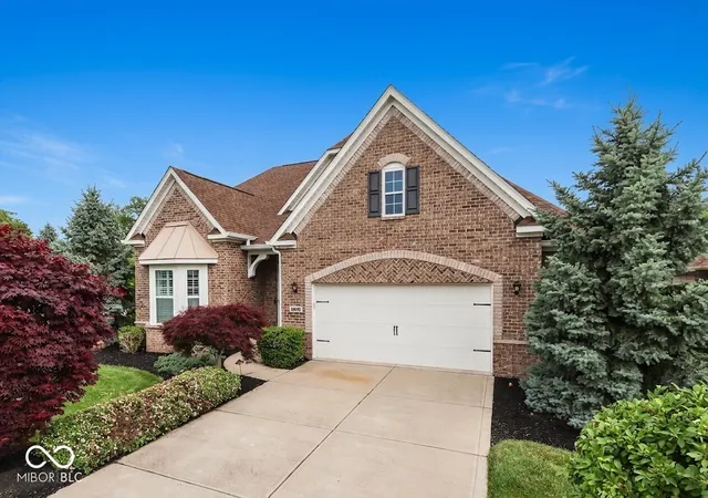 Homes for sale in Indianapolis, IN | 6030 Royal Gate Pl, Indianapolis, IN 46237 | MLS# 22104790