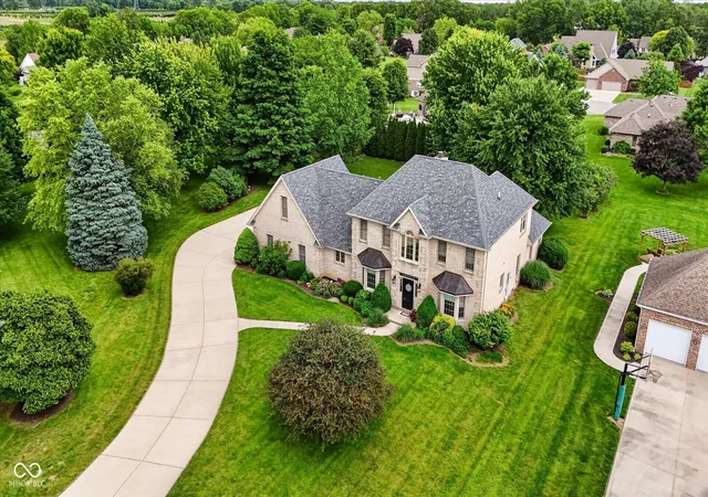 Photo 2 of Single family home for sale at 6132 S Fox Ct, Pendleton, IN 46064 | MLS# 22104796 | Listing updated on 2026-09-12