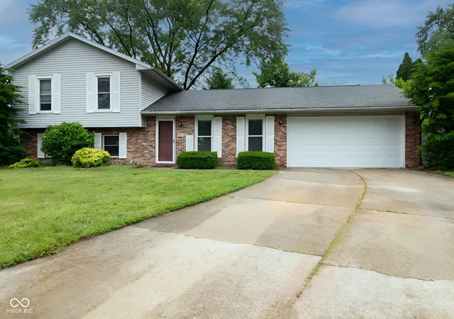 1st image of 7433 Pullman Ct, Indianapolis, IN 46256 | MLS# 22104820