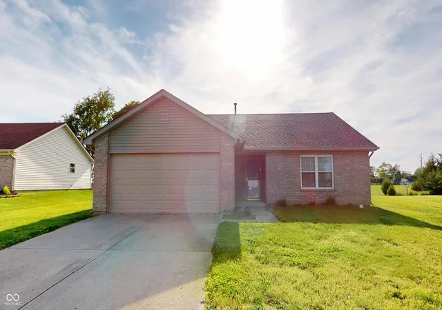 Homes for sale in Greenfield, IN | 1096 Bumblebee Wy, Greenfield, IN 46140 | MLS# 22104827