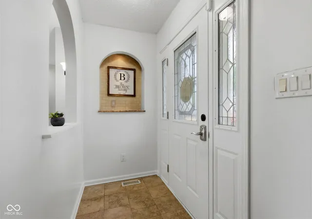 Photo 4 of Single family home for sale at 7369 W 500 North, Mc Cordsville, IN 46055 | MLS# 22104851 | Listing updated on 2026-09-01