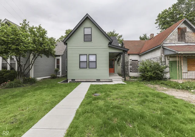 3rd image of 1306 E Saint Clair St, Indianapolis, IN 46202 | MLS# 22104861