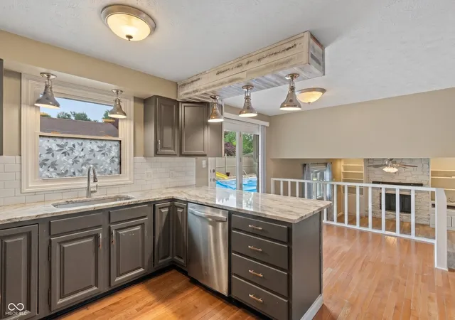 4th image of 1031 Parkside Dr, Columbus, IN 47203 | MLS# 22104867