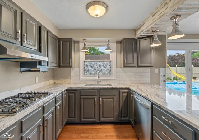 5th image of 1031 Parkside Dr, Columbus, IN 47203 | MLS# 22104867
