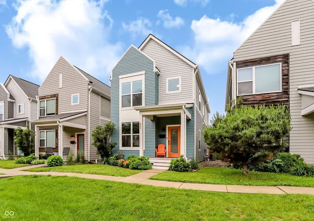 Homes for sale in Indianapolis, IN | 52 Central Greens Blvd, Indianapolis, IN 46222 | MLS# 22104889