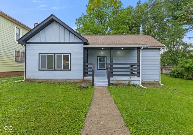 Homes for sale in Danville, IN | 202 N Jefferson St, Danville, IN 46122 | MLS# 22104905