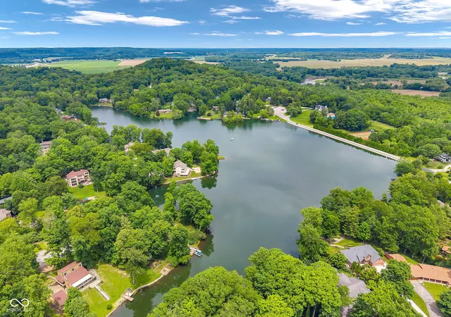 Photo 80 of Sale Pending at 4181 N Foxcliff Dr W, Martinsville, IN 46151 | MLS# 22104943 | Listing updated on 2026-08-10