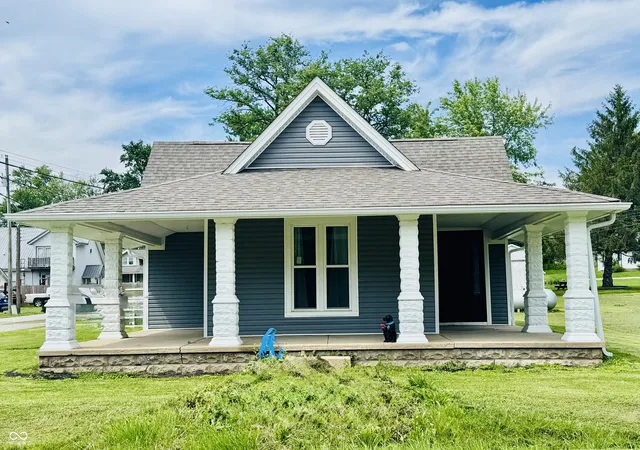 Homes for sale in Freetown, IN | 4810 W State Road 58, Freetown, IN 47235 | MLS# 22104957