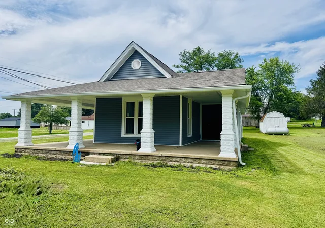 Homes for sale in Freetown, IN | 4810 W State Road 58, Freetown, IN 47235 | MLS# 22104957