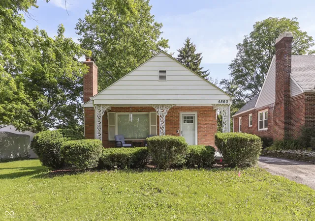 2nd image of 4560 Stratford Ave, Indianapolis, IN 46201 | MLS# 22104979