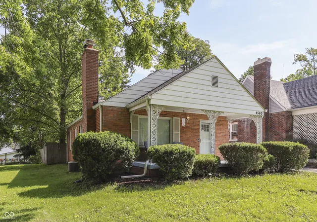 3rd image of 4560 Stratford Ave, Indianapolis, IN 46201 | MLS# 22104979