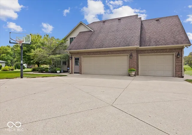 3rd image of 111 Foxborough Run, Shelbyville, IN 46176 | MLS# 22104997