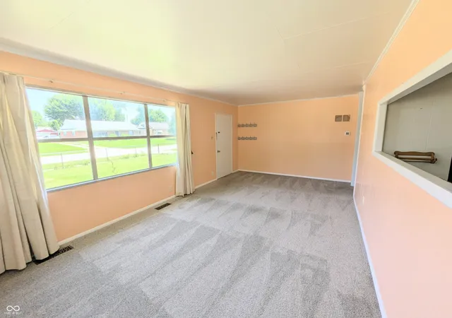 5th image of 472 Carol Dr, Greenwood, IN 46143 | MLS# 22105003