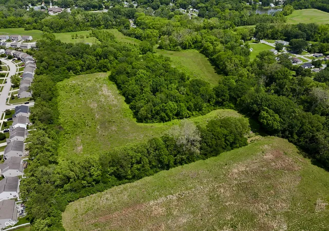 5th image of 1346 S Morgantown Rd, Greenwood, IN 46143 | MLS# 22105008