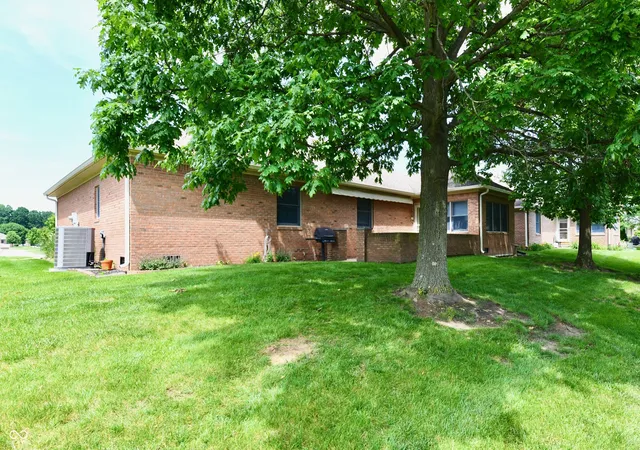 Homes for sale in Plainfield, IN | 5705 Kensington Wy S, Plainfield, IN 46168 | MLS# 22105034