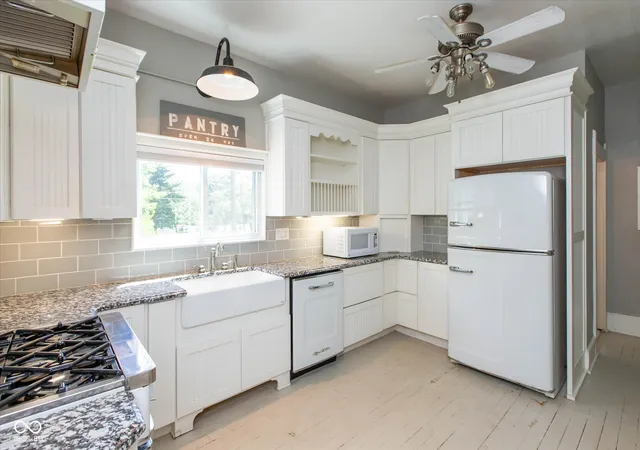 5th image of 6862 Travis Rd, Greenwood, IN 46143 | MLS# 22105063