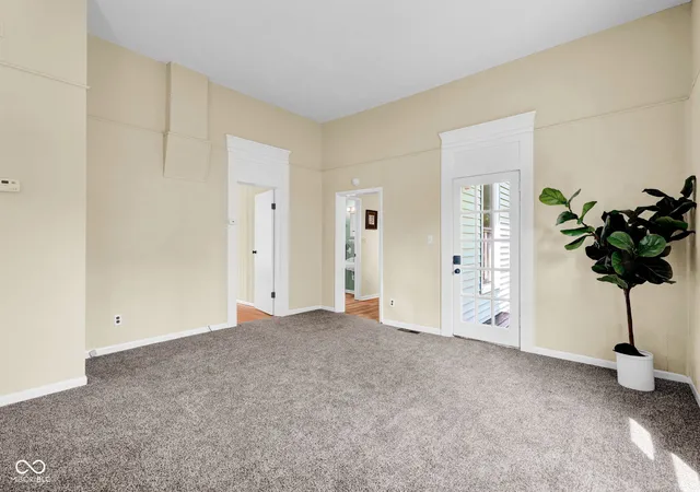 Homes for sale in Columbus, IN | 1617 Lafayette Ave, Columbus, IN 47201 | MLS# 22105094