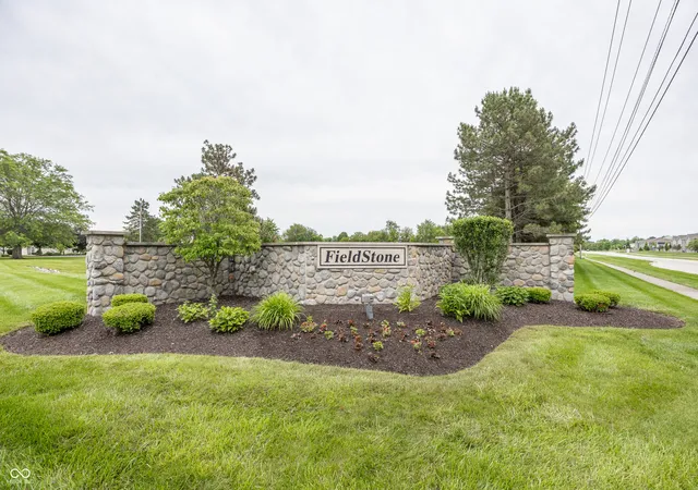 Homes for sale in Greenfield, IN | 1641 Grindstone Wy, Greenfield, IN 46140 | MLS# 22105102