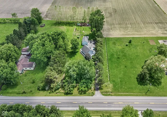 Homes for sale in Kokomo, IN | 7331 E 400 S, Kokomo, IN 46902 | MLS# 22105105