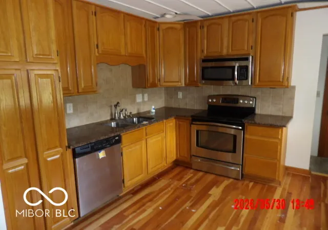 Photo 3 of Single family home for sale at 7381 W Sacramento Dr, Greenfield, IN 46140 | MLS# 22105143 | Listing updated on 2026-09-30