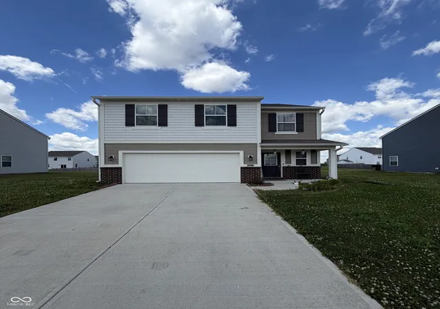 Homes for sale in Whiteland, IN | 406 Switchgrass Ln, Whiteland, IN 46184 | MLS# 22105154