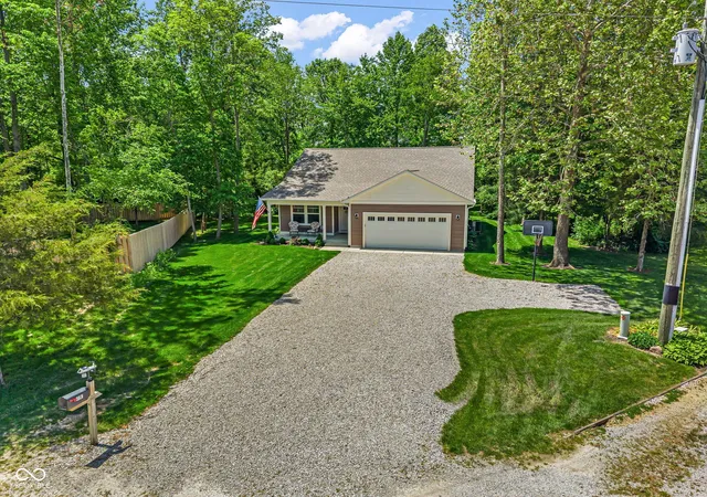 Homes for sale in Coatesville, IN | 30 Lincoln Hills, Coatesville, IN 46121 | MLS# 22105164