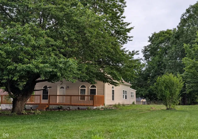 1st image of 1405 Gilbert Ave, Indianapolis, IN 46227 | MLS# 22105166