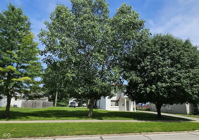 Homes for sale in Plainfield, IN | 215 N Center St, Plainfield, IN 46168 | MLS# 22105188