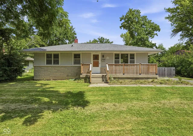 Homes for sale in Indianapolis, IN | 7436 E 50th St, Indianapolis, IN 46226 | MLS# 22105207