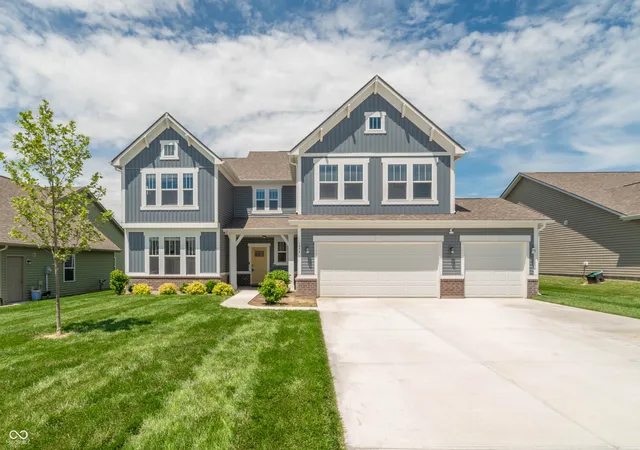 1st image of 1054 E Valley Oak Ct, Mooresville, IN 46158 | MLS# 22105242