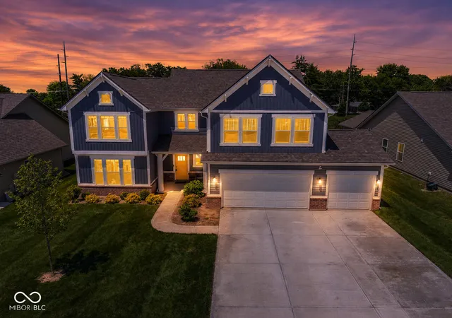 2nd image of 1054 E Valley Oak Ct, Mooresville, IN 46158 | MLS# 22105242