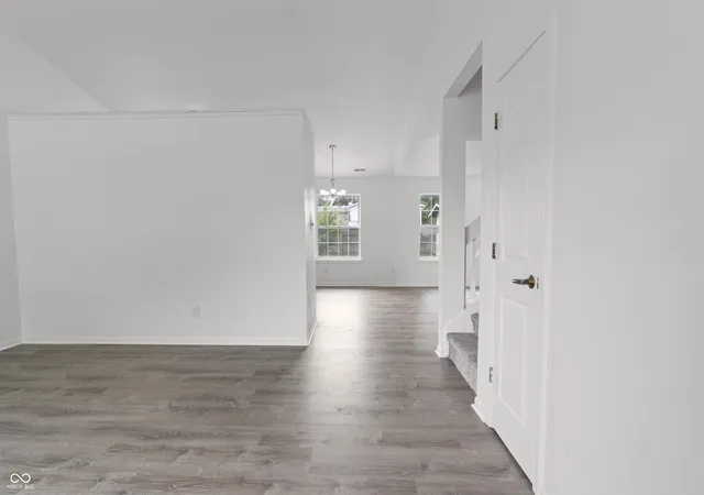 5th image of 4001 Maple Manor Dr, Indianapolis, IN 46237 | MLS# 22105255